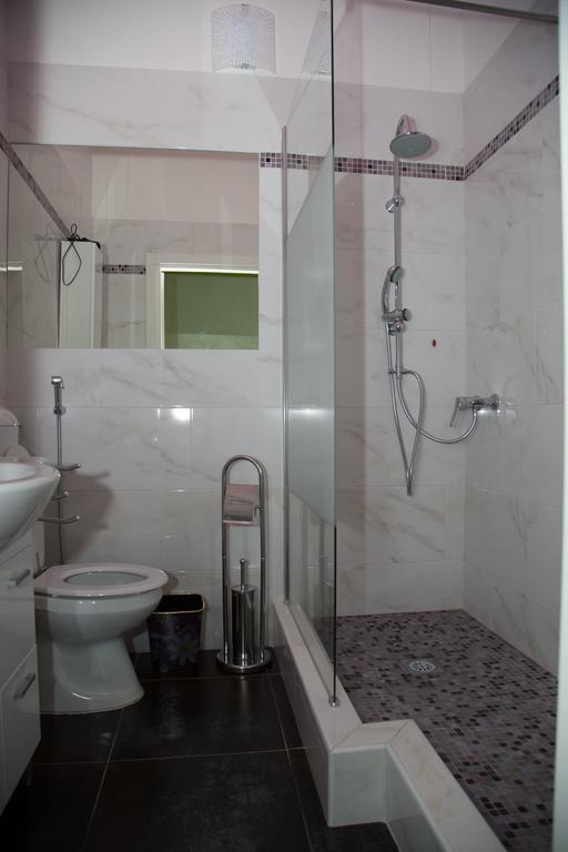 Elena Guest House *