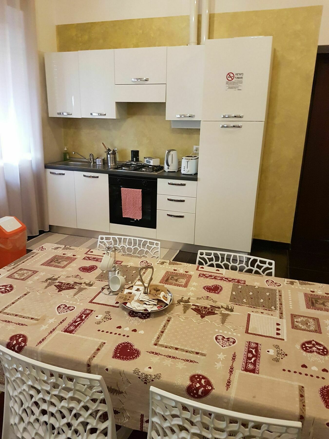 Elena Guest House *